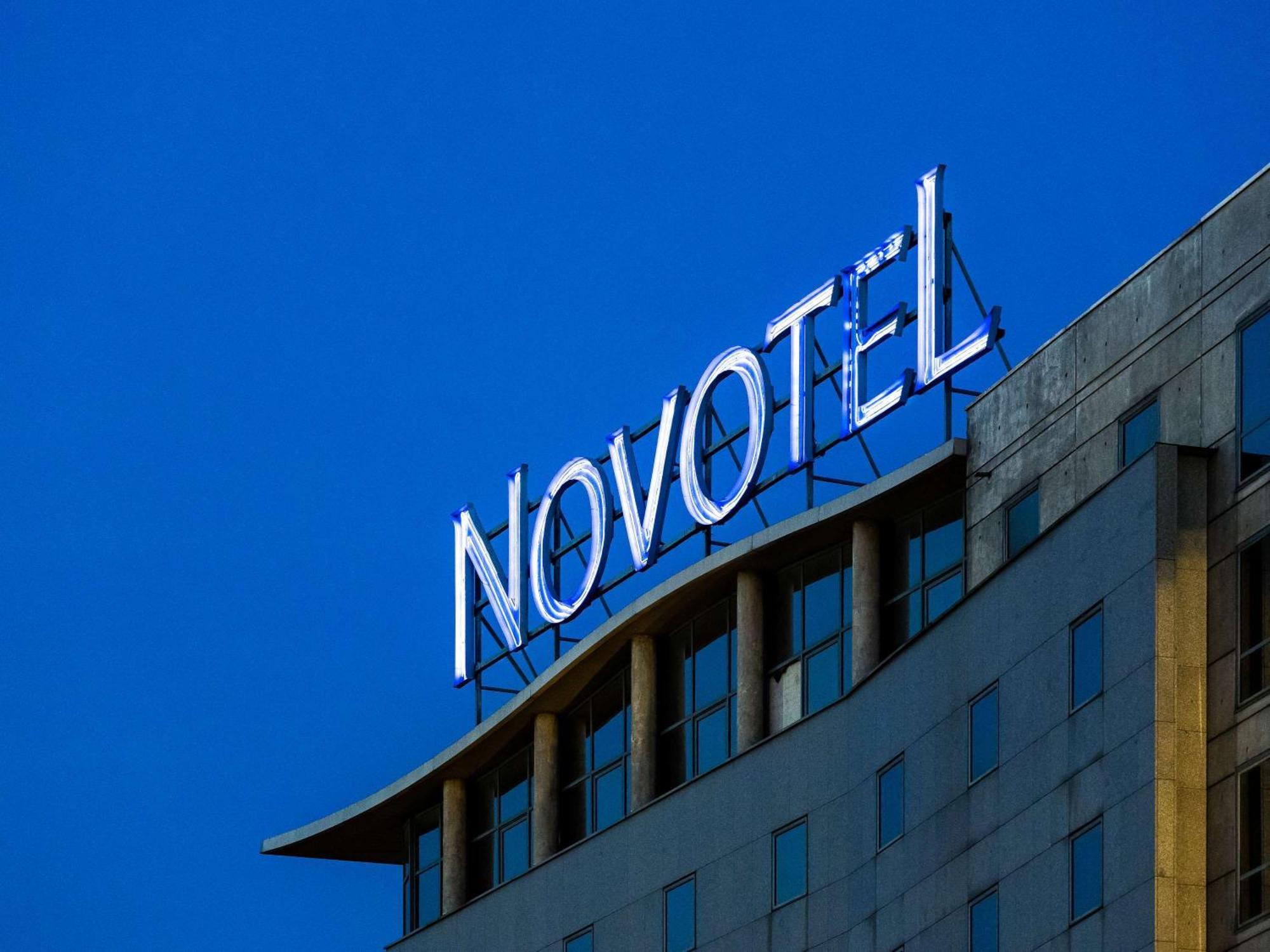 Novotel Paris 13 Porte D'Italie Le Kremlin-Bicetre Bagian luar foto