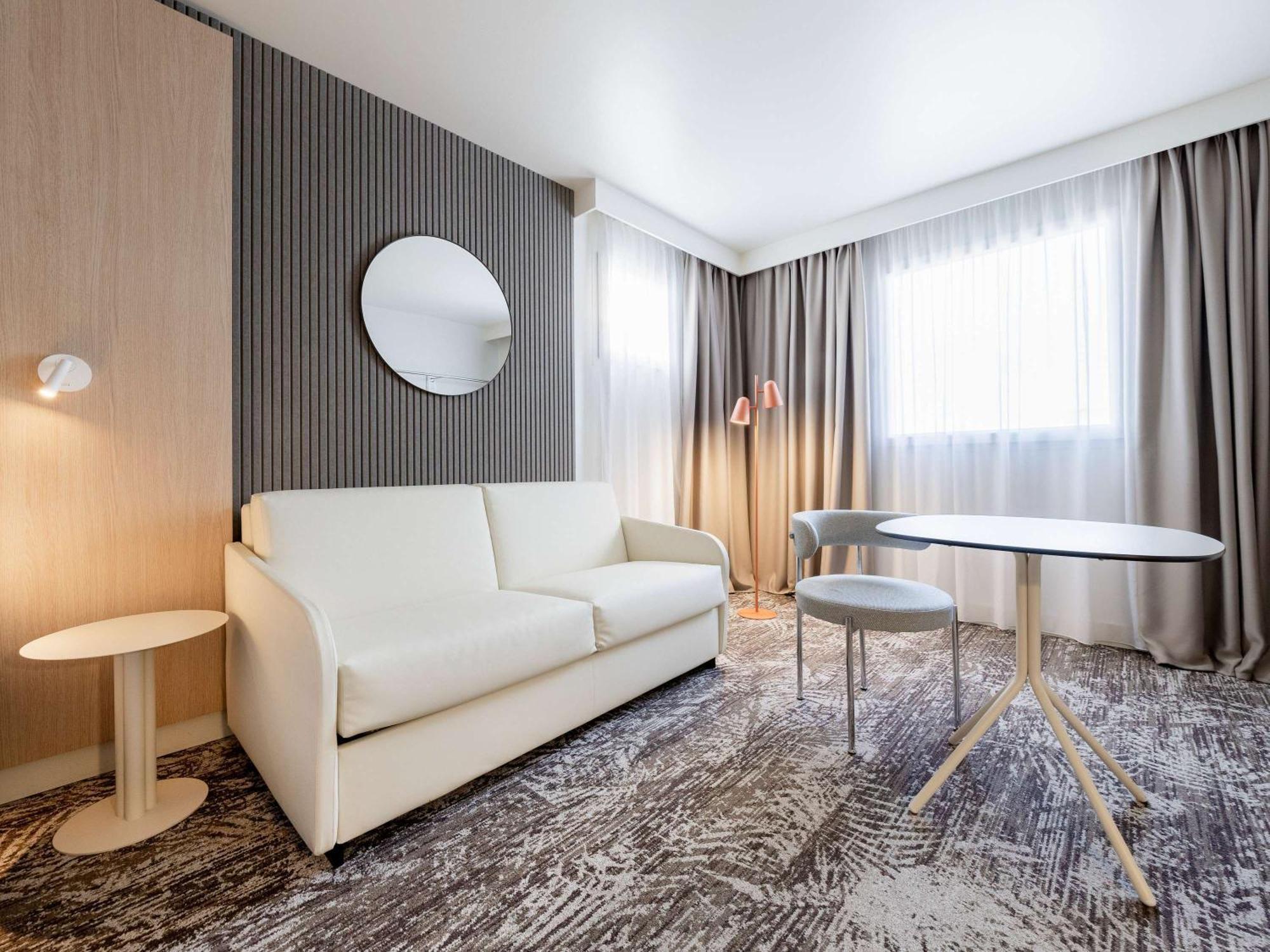 Novotel Paris 13 Porte D'Italie Le Kremlin-Bicetre Bagian luar foto