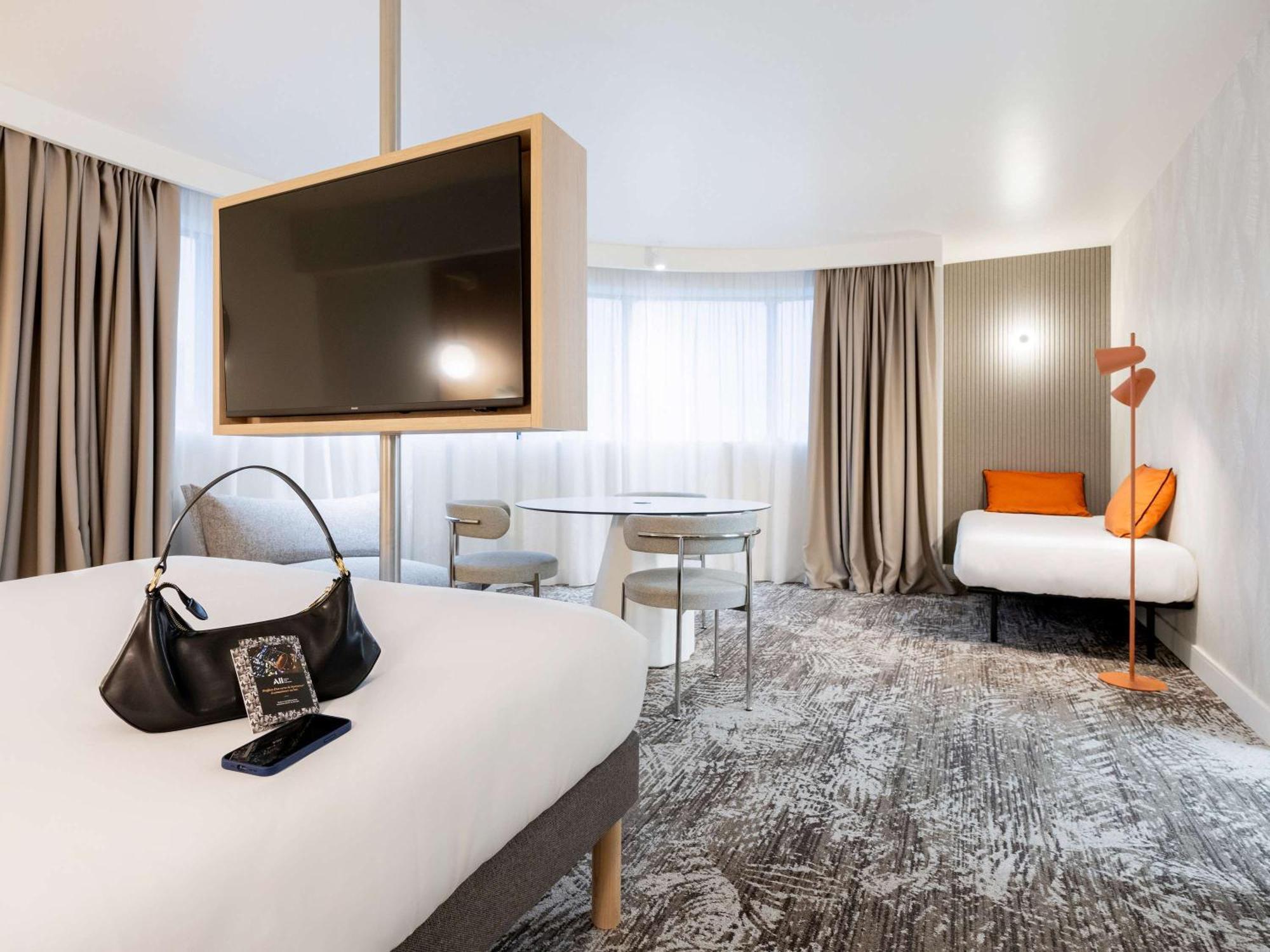 Novotel Paris 13 Porte D'Italie Le Kremlin-Bicetre Bagian luar foto